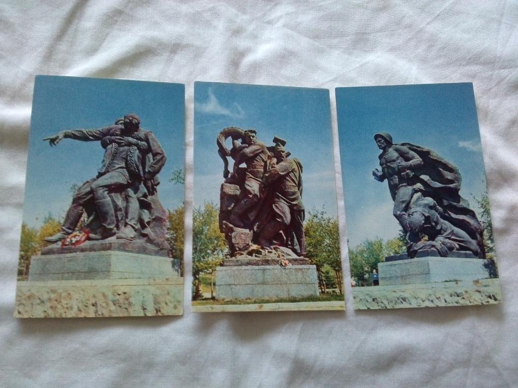 Города СССР : Волгоград - Мамаев Курган 1968 г. полный набор - 15 открыток 5