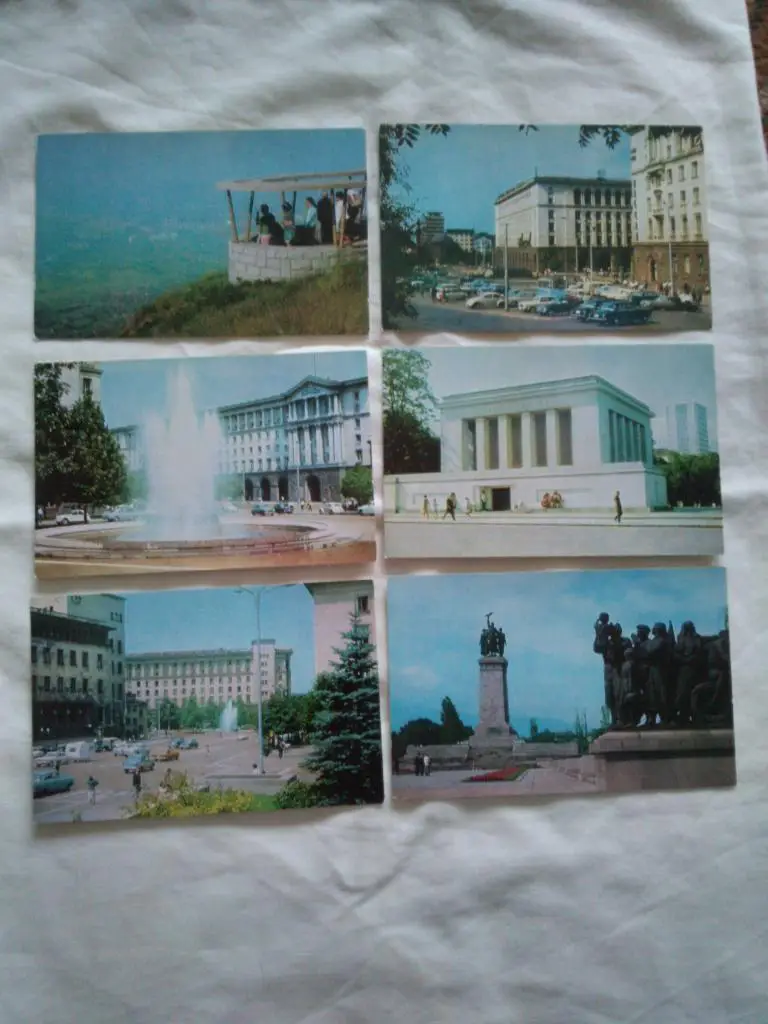 Города Европы : София (Болгария) 1973 г. полный набор - 18 открыток (чистые) 2