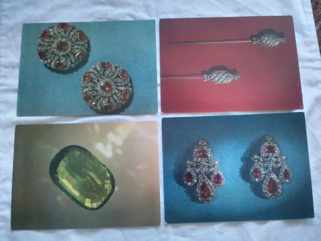 Сокровища алмазного фонда СССР 1970 г. , полный набор - 12 открыток (чистые) 3