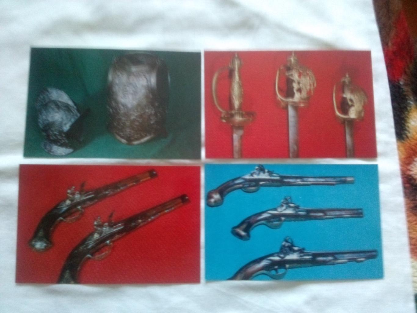Тульский музей оружия (Тула) 1982 г. полный набор - 17 открыток (чистые) Оружие 4