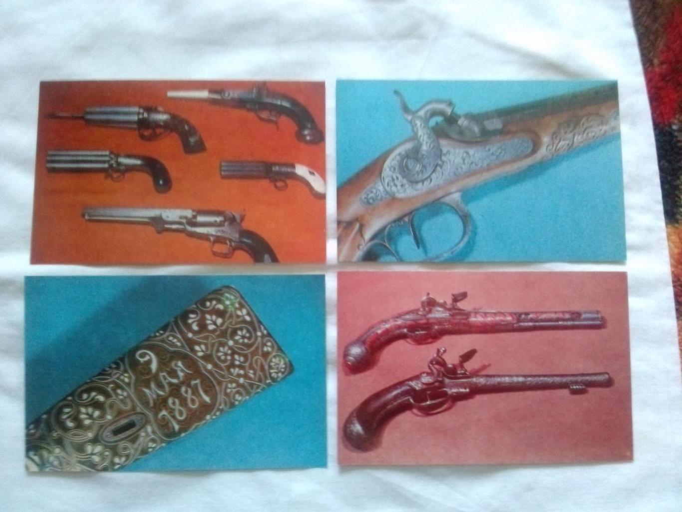 Тульский музей оружия (Тула) 1982 г. полный набор - 17 открыток (чистые) Оружие 5