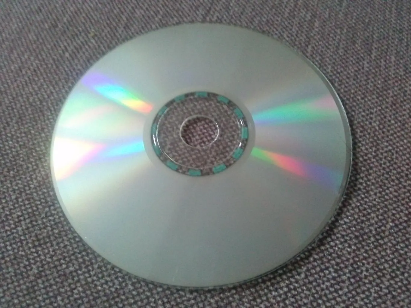 MP - 3 CD диск : Любимые песни наших детей (Песни из мультфильмов СССР) 2