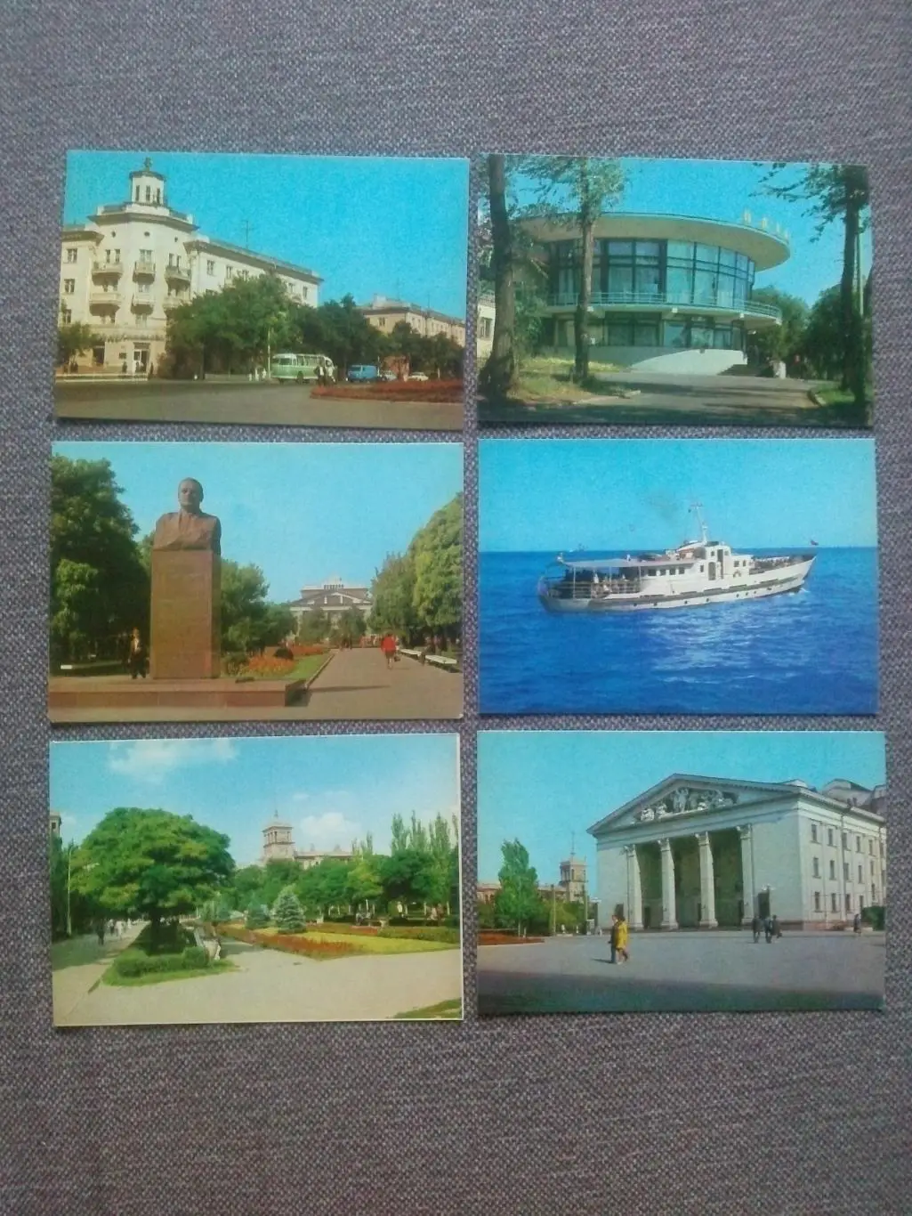 Города СССР : Жданов (Мариуполь) 1974 г. полный набор - 18 открыток (чистые) 2