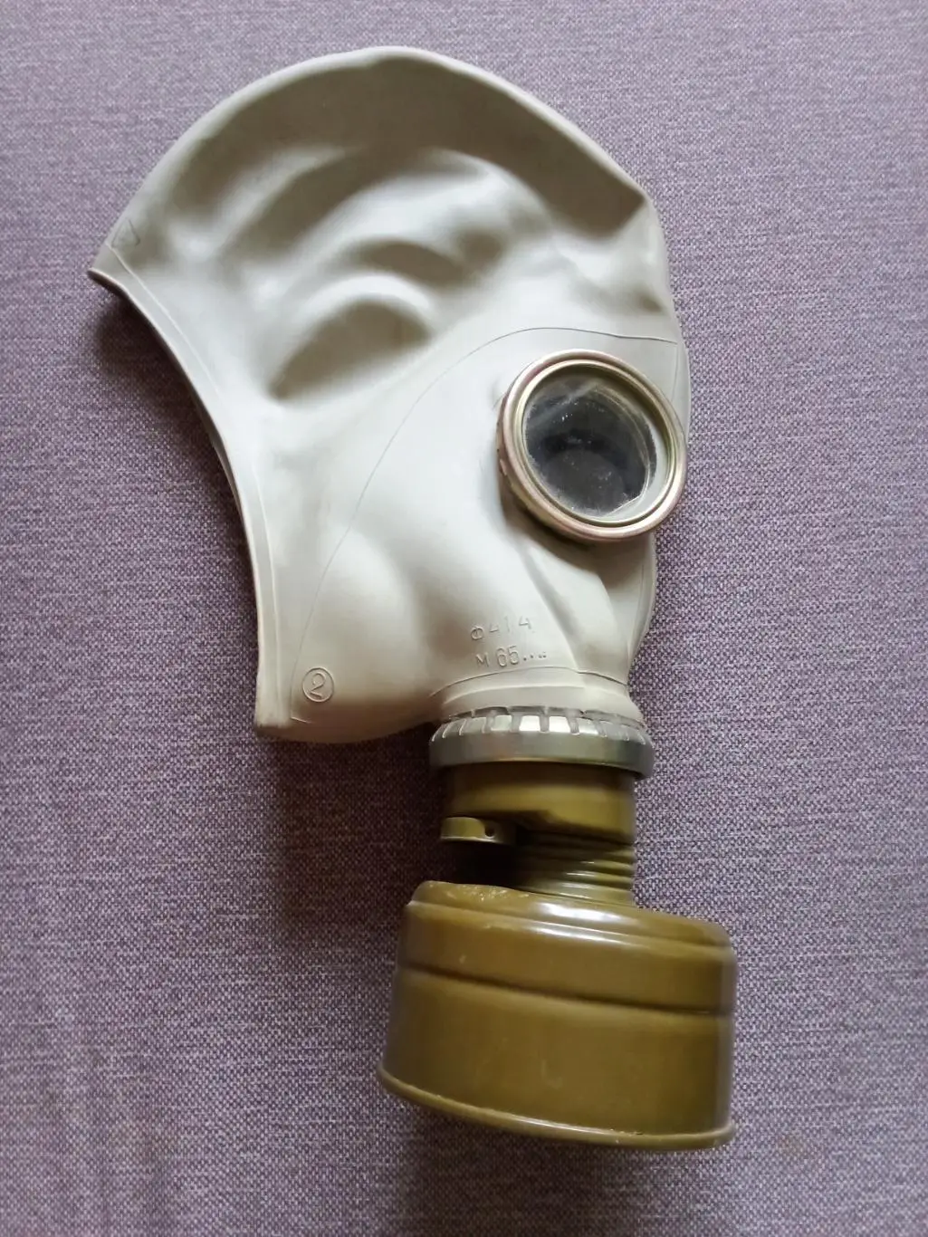 Противогаз армейский ЕО - 62 - К - 33 (с подсумком) новый (Армия СССР , война) 2