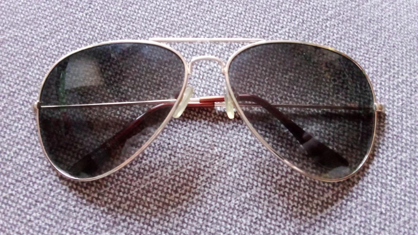 Очки солнцезащитные ( капли ) зеркальные ( новые ) Стильные очки