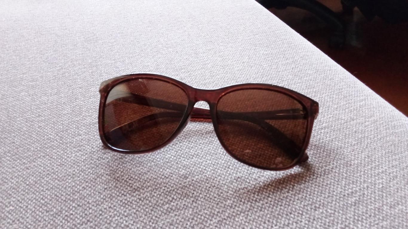 Очки солнцезащитные ( новые ) женские ( Стильные очки )