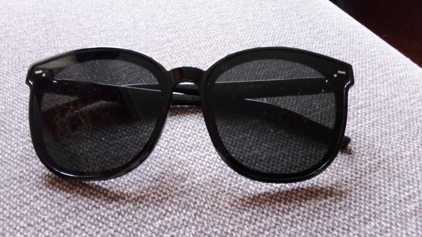 Солнцезащитные очки (новые) Женские