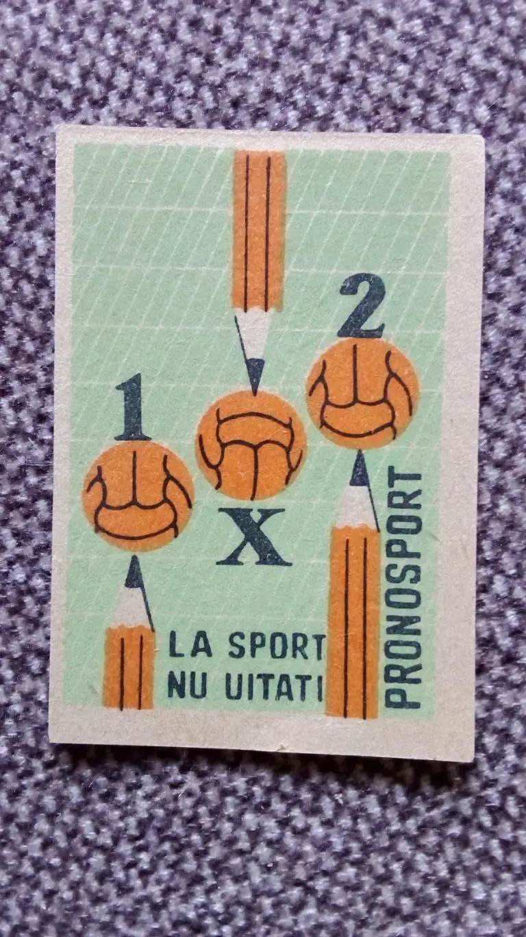 Спичечные этикетки (Спички) : Румыния (60 - е годы) Футбол Мяч Стадион Спорт