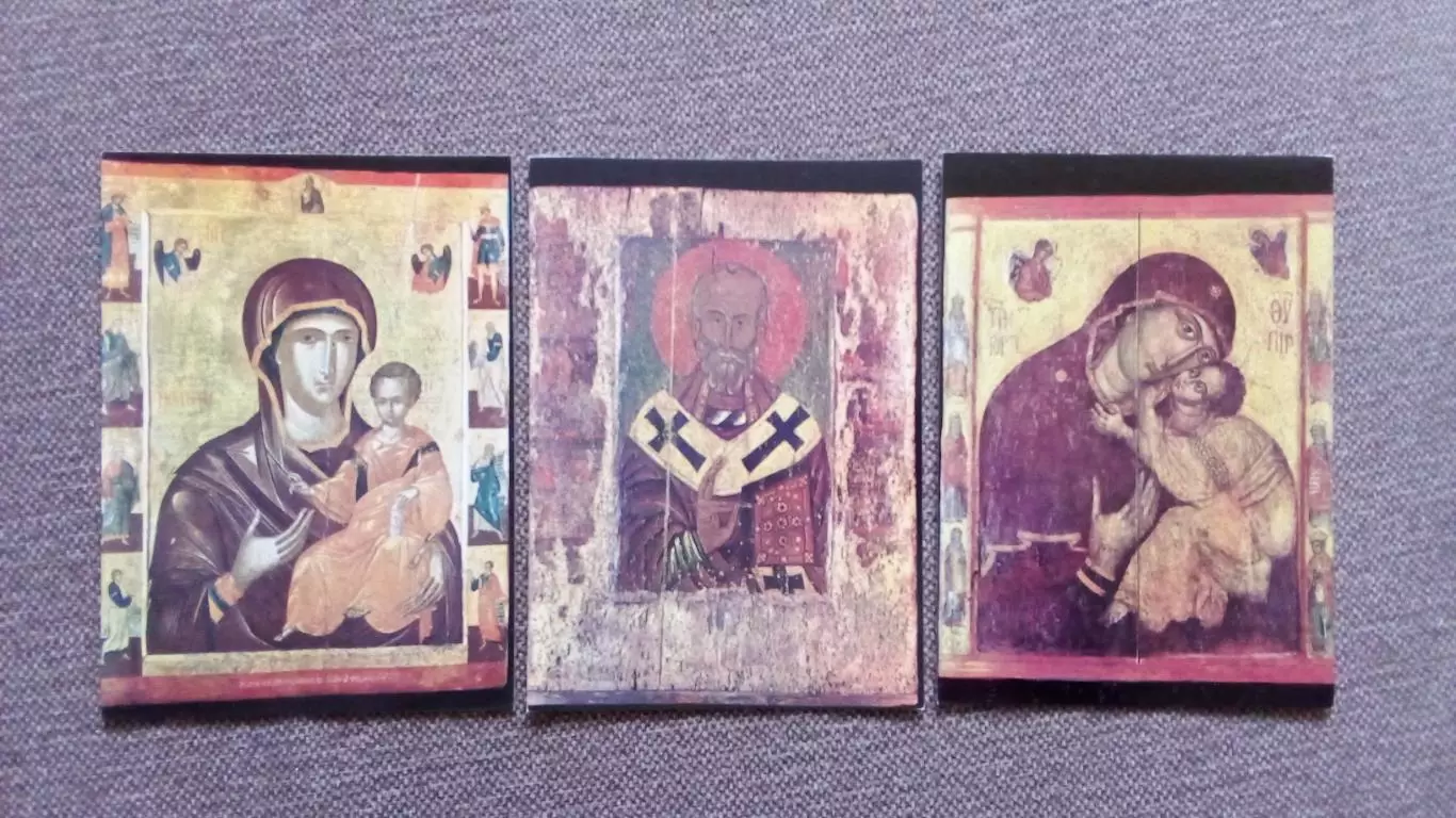 Болгария : Иконы Несебра 1978 г. полный набор - 9 открыток (чистые) Религия 6