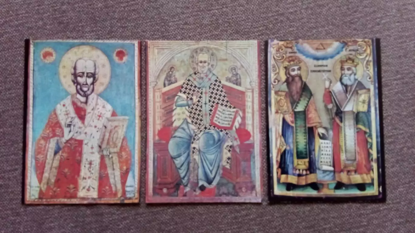 Болгария : Иконы Тревненских мастеров 1978 г. полный набор - 9 открыток (Религия 6