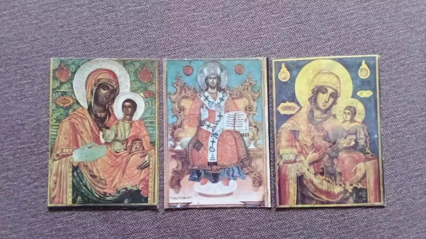 Болгария : Иконы Самоковских мастеров 1978 г. полный набор - 9 открыток (Религия 5