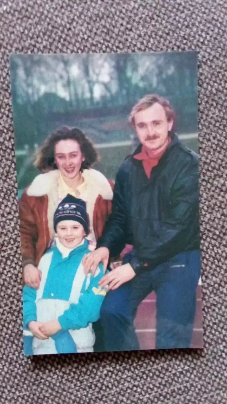 Карманный календарик : Футбол 1990 г. Виктор Чанов с семьей ФК Динамо (Киев)