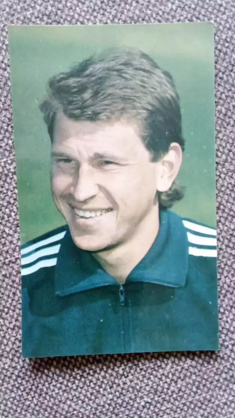 Карманный календарик : Футбол 1990 г. Павел Яковенко ФК Динамо (Киев) Спорт