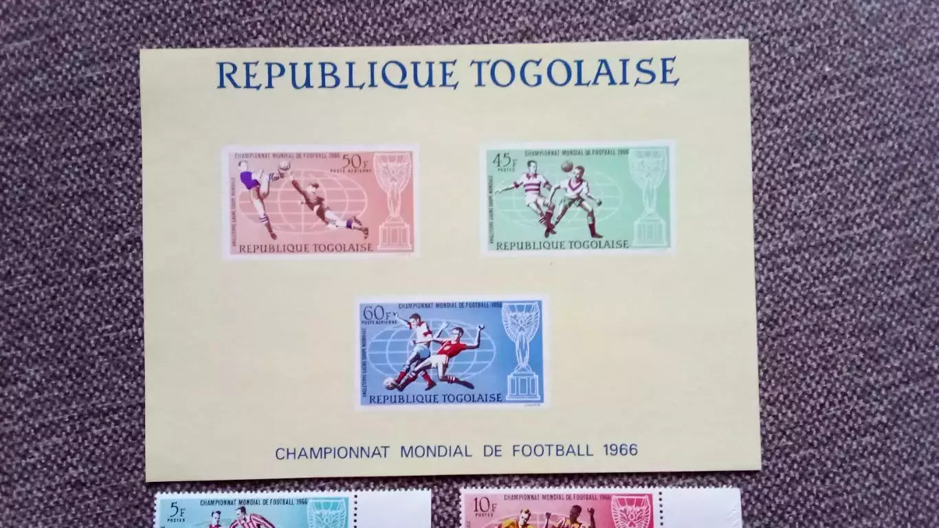 Чемпионат Мира в Англии 1966 г. Того (блок + 8 марок с полями) MNH ** Футбол 1