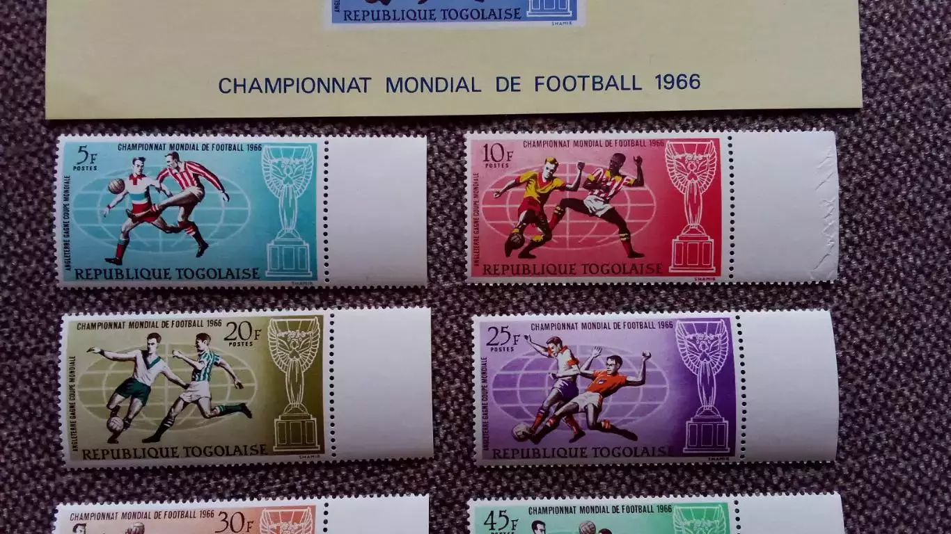 Чемпионат Мира в Англии 1966 г. Того (блок + 8 марок с полями) MNH ** Футбол 2