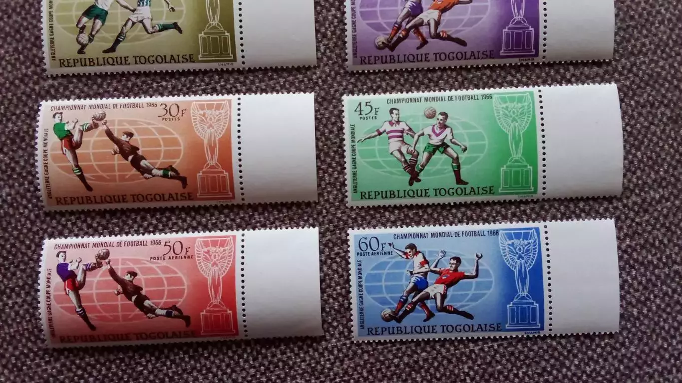 Чемпионат Мира в Англии 1966 г. Того (блок + 8 марок с полями) MNH ** Футбол 3