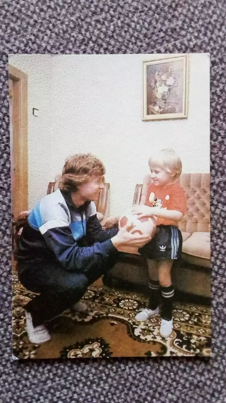 Карманный календарик : Александр Заваров с сыном ФК Динамо (Киев) 1987 Футбол