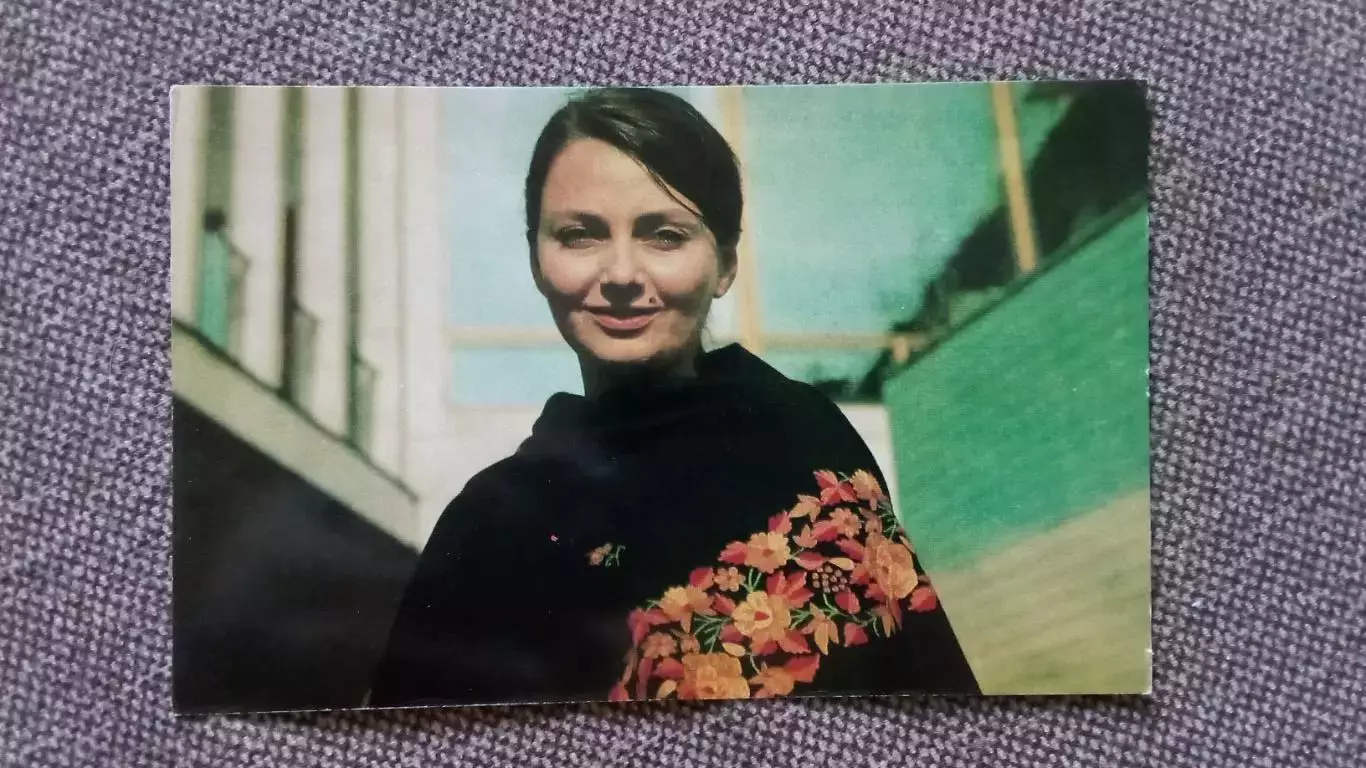 Актеры и актрисы кино и театра : Невена Коканова 1976 г. Болгария Артисты