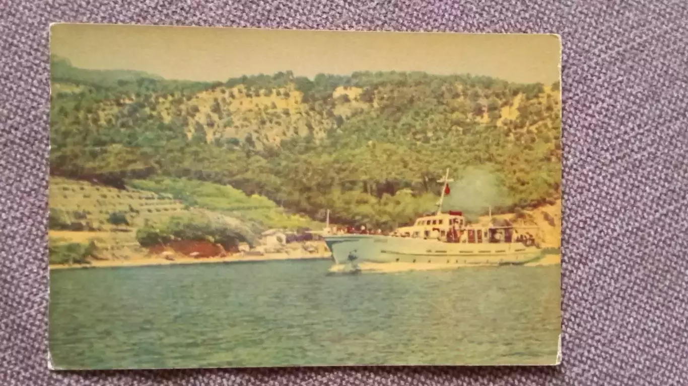 Крым. Ялта . На катере вдоль берегов Ялты (60 - е годы) Транспорт Флот (РЕДКАЯ)
