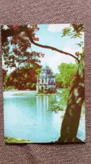 Вьетнам (Vietnam) - Ханой. Пейзаж озера Возвращенного меча 80 - е годы Храм