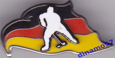 Знак -Федерация хоккея Германии фигурка хоккеиста
