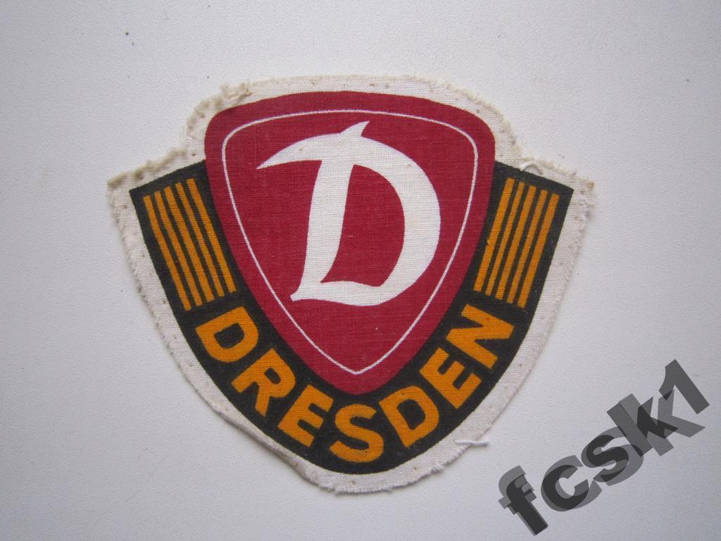 !!! Нашивка Динамо Дрезден ГДР/Германия 80-х годов
