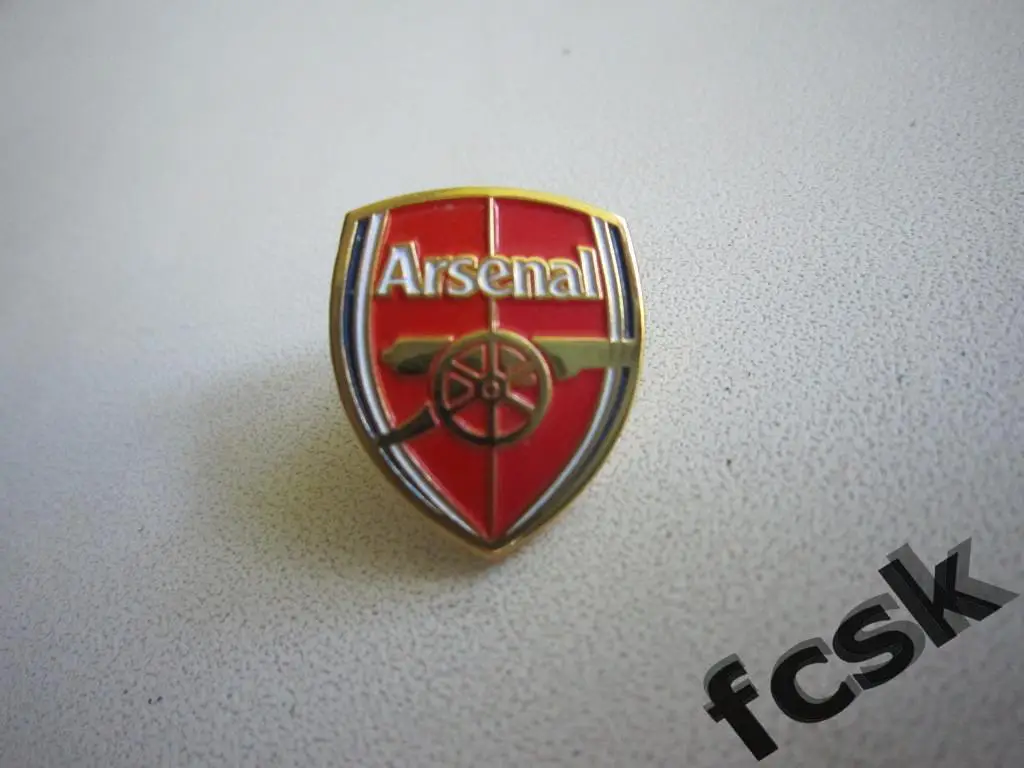 ФК Арсенал Лондон, Англия. Официальная продукция, магазин