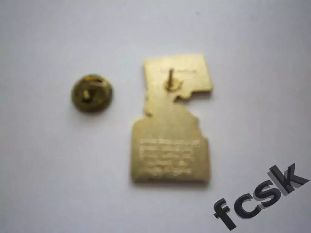 Знак Чемпионат Мира ЧМ США 1994 Сборная Швеция официальная продукция 1