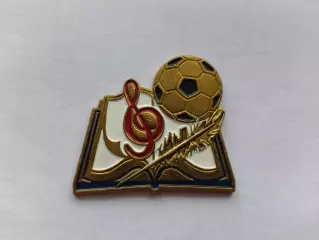 Значок футбол школьная команда