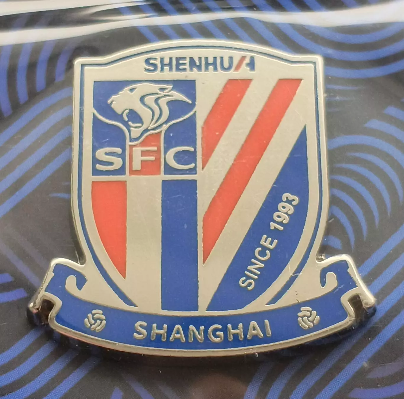 Значок футбольный клуб ФК Шанхай Шанхуа 1