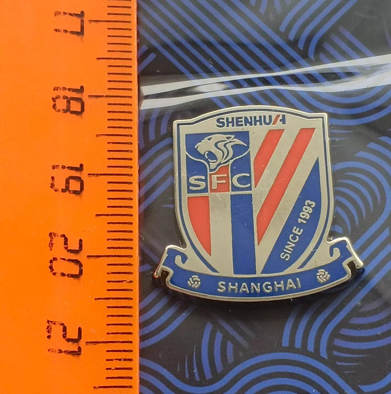 Значок футбольный клуб ФК Шанхай Шанхуа 2