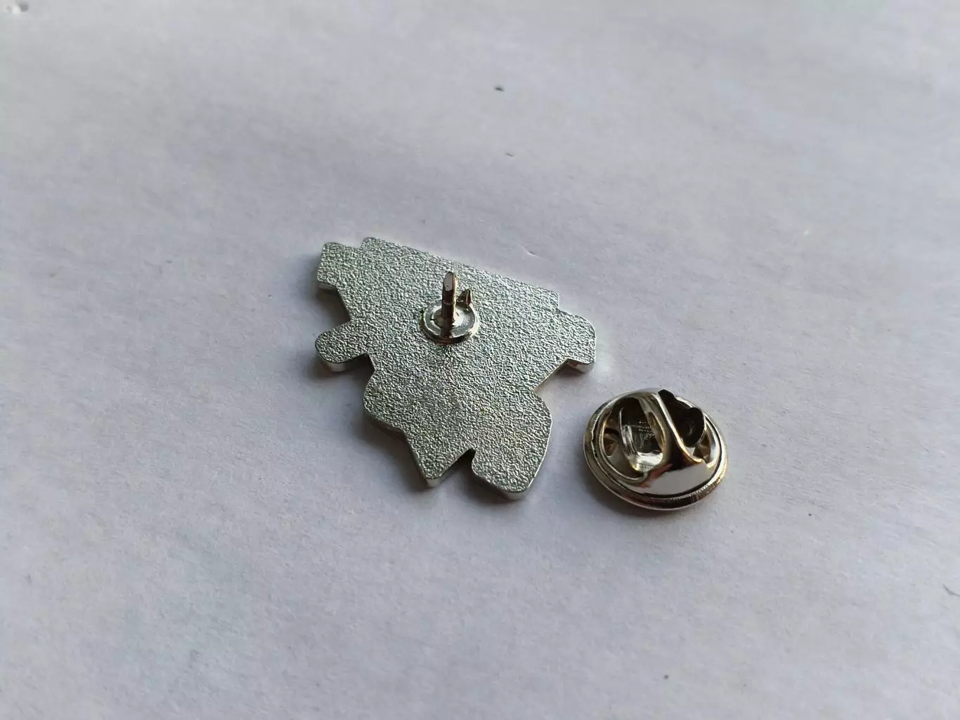 Значок хоккейный клуб ХК Сахалин 3