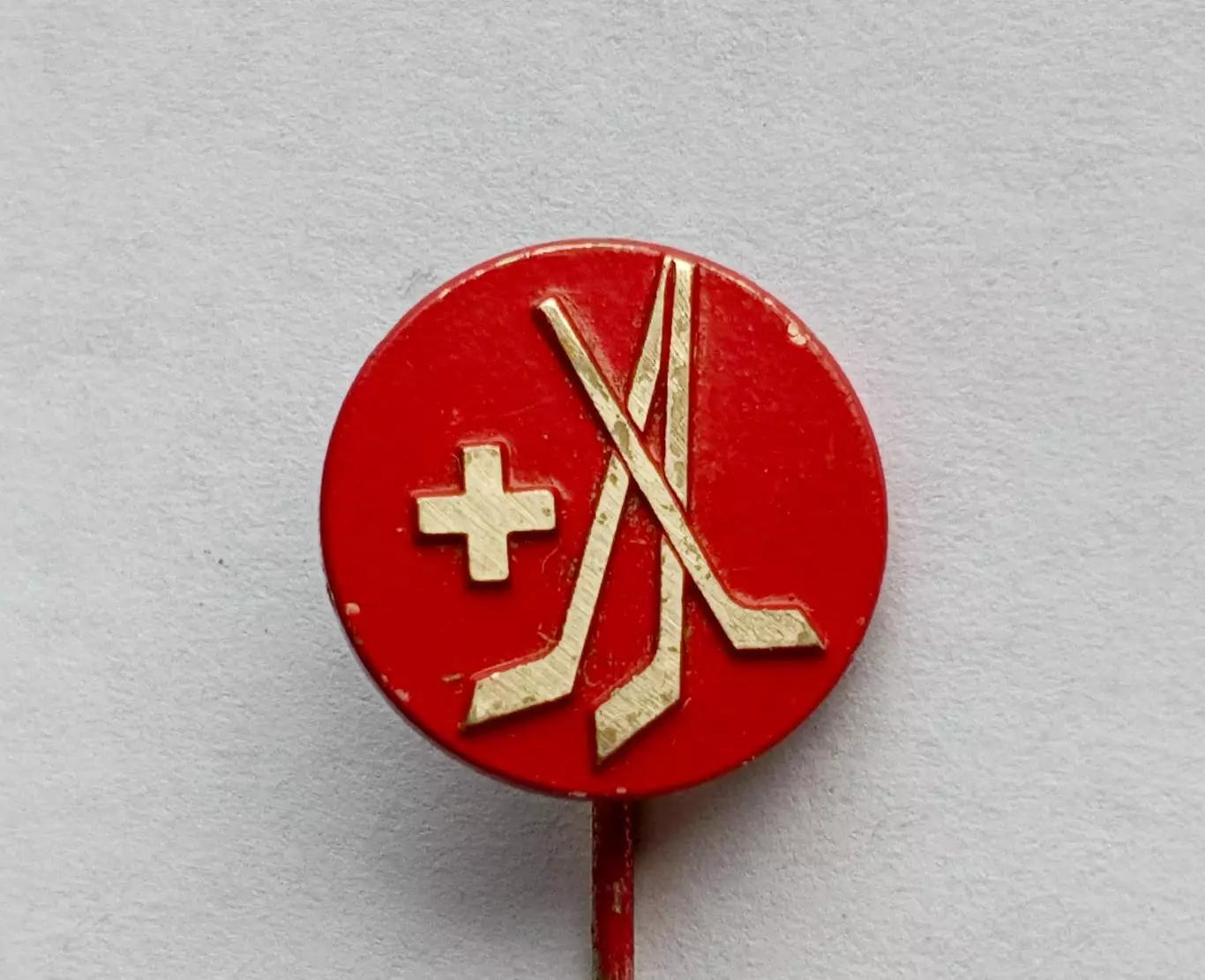 Лот 2 значка Швейцарская Федерация Хоккея 1