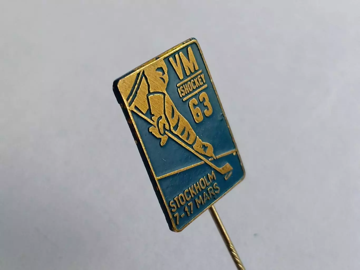Значок Чемпионат Мира по Хоккею - Стокгольм 1963 г. 2