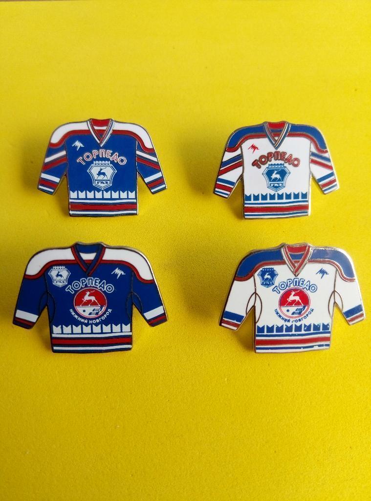 Лот 4 значка хоккейные рубашки ХК ТОРПЕДО (Нижний Новгород)