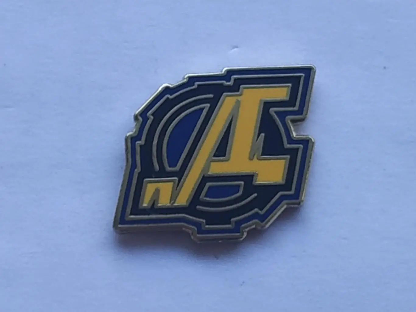 Лот значок хоккейный клуб ХК Дизель (г. Пенза) 1