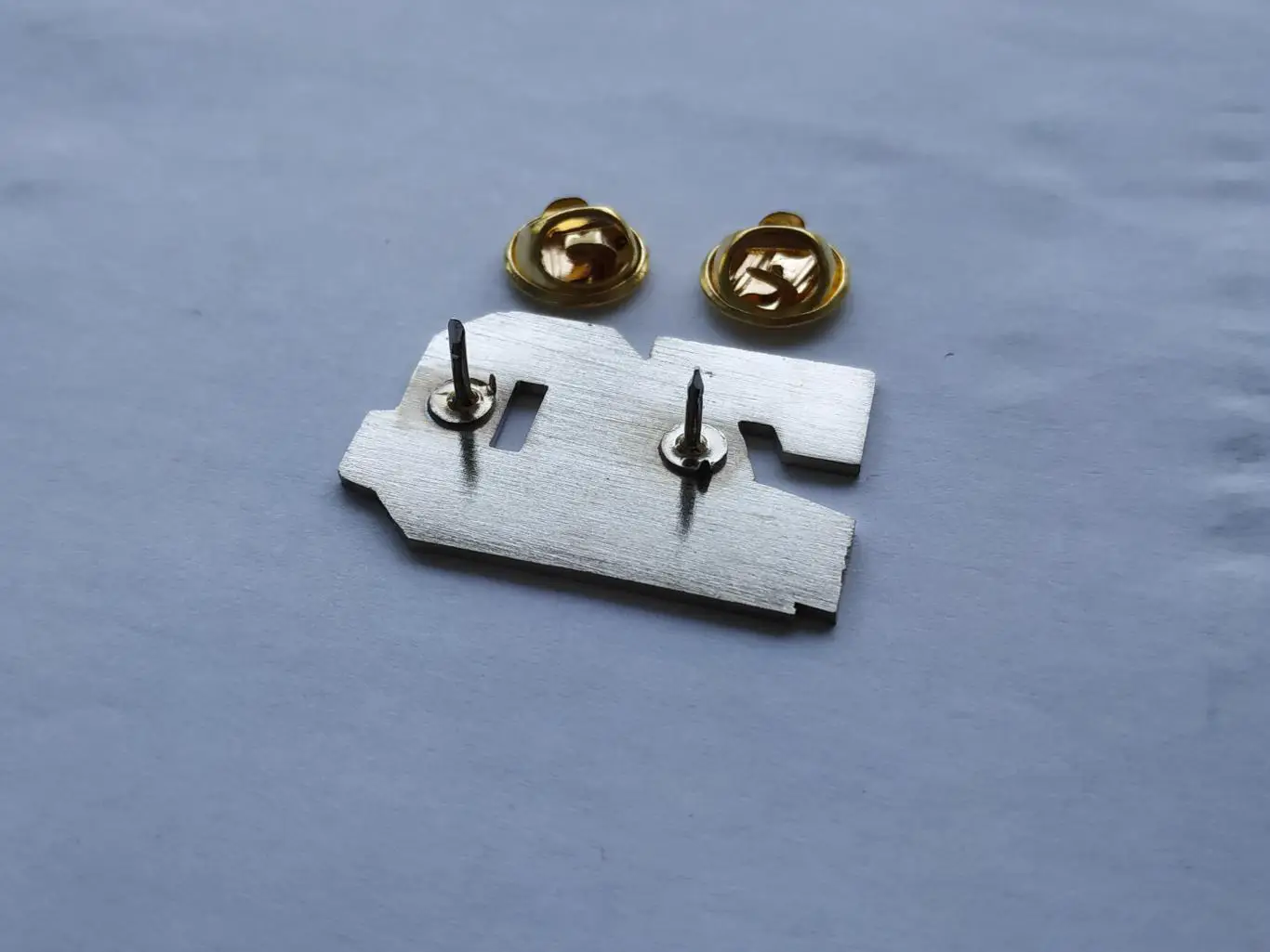 Лот значок 70 лет хоккейный клуб ХК Металлург (г.Новокузнецк) 3