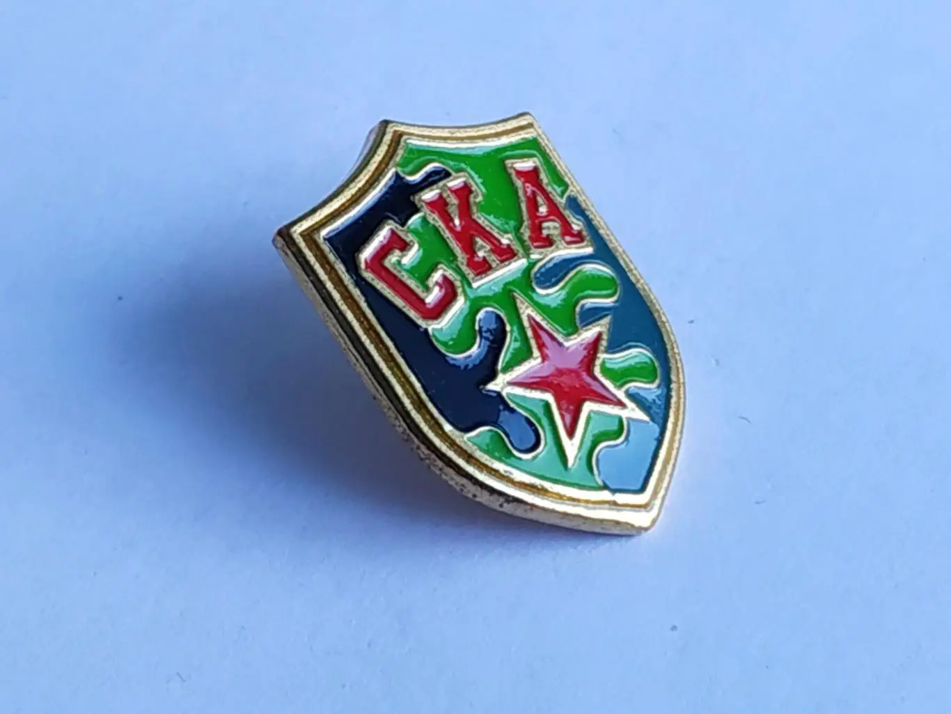 Лот значок ХК СКА 1