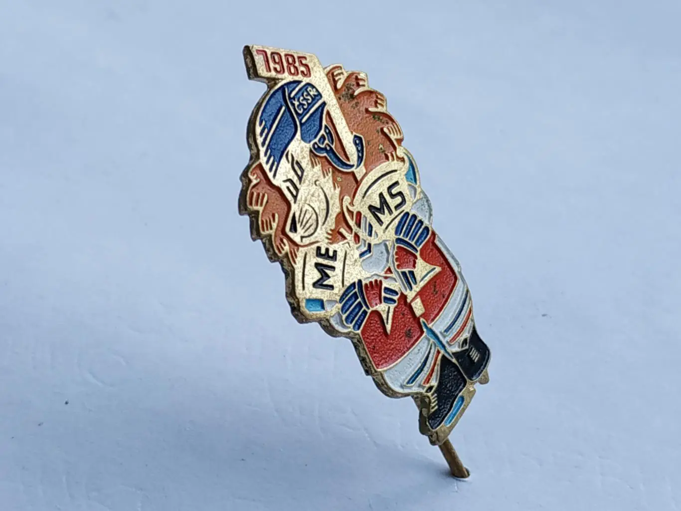 Значок талисман ЧМ по хоккею Прага 1985 1