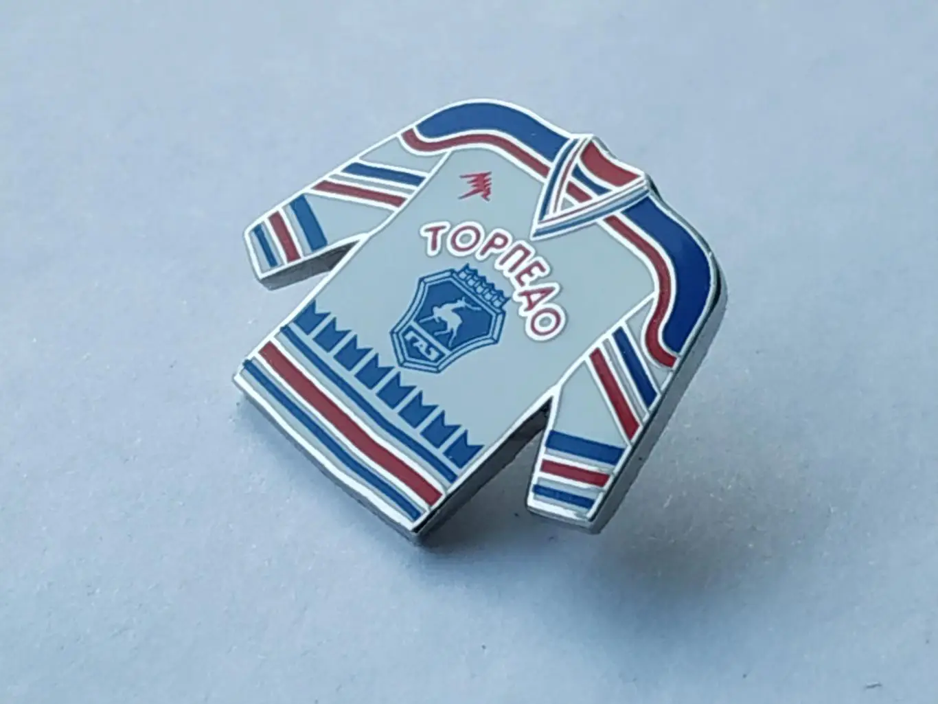 Лот 2 значка форма хоккейный клуб ХК Торпедо 4