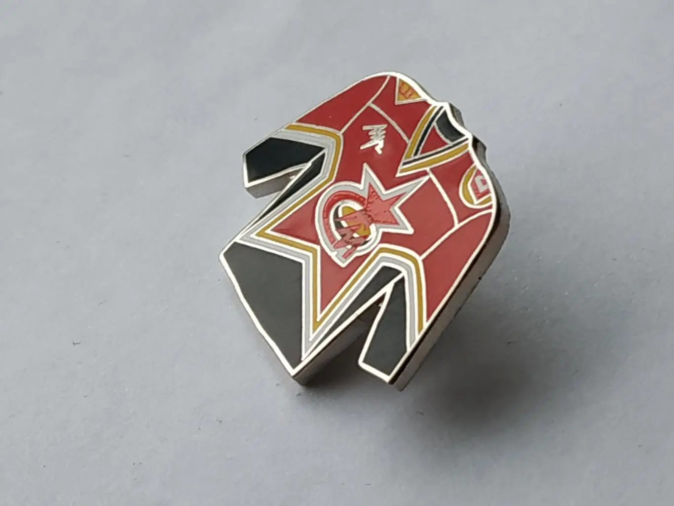 Лот 2 значка форма ХК Металлург (г.Серов,Свердловская обл.) 2