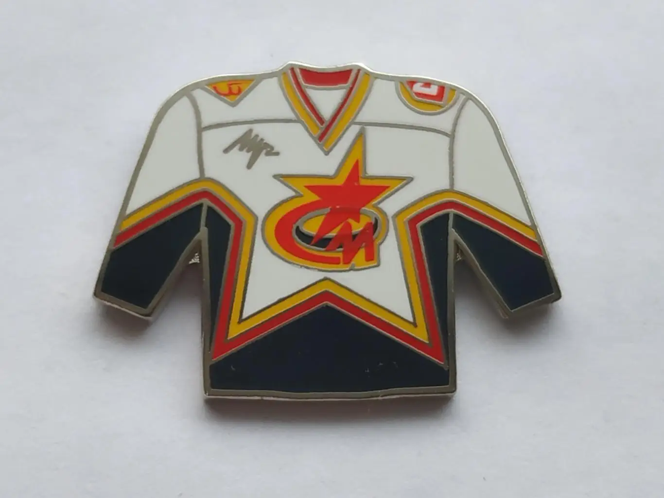 Лот 2 значка форма ХК Металлург (г.Серов,Свердловская обл.) 3