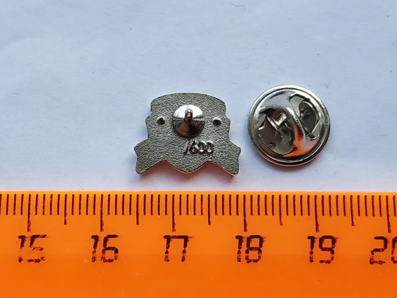 Значок хоккей 40 лет серии СССР-Канада 1972-2012 гг. 4