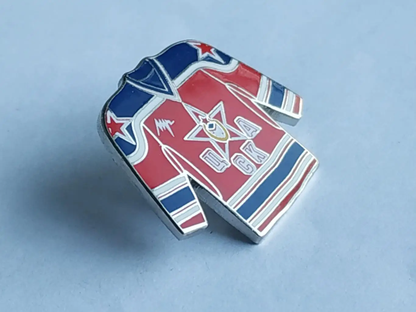 Лот 2 значка форма хоккейный клуб ХК ЦСКА 1