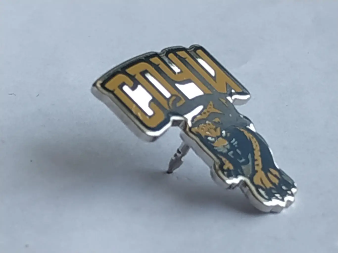 Значок хоккейный клуб ХК Сочи 3