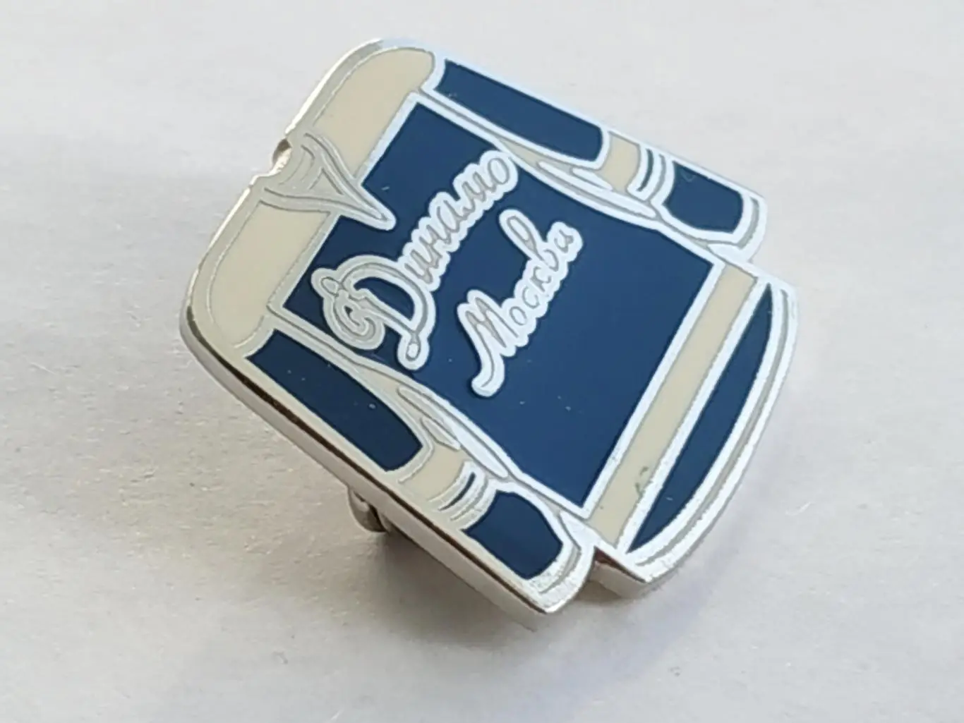 Значок форма ХК Динамо 1