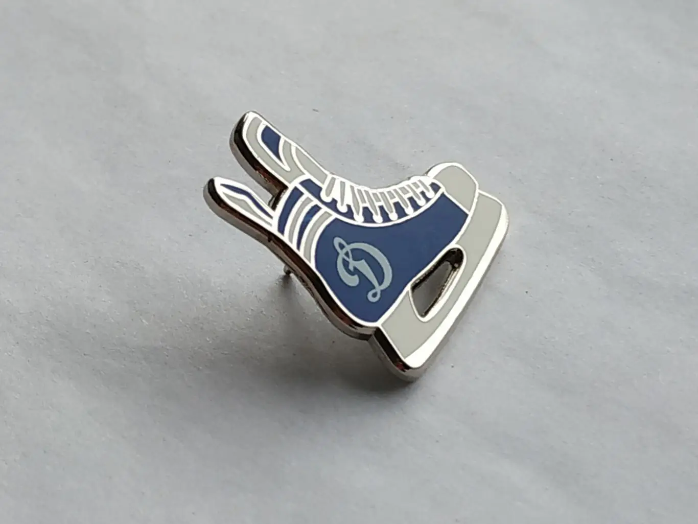 Значок конек ХК Динамо (г.Москва) 2