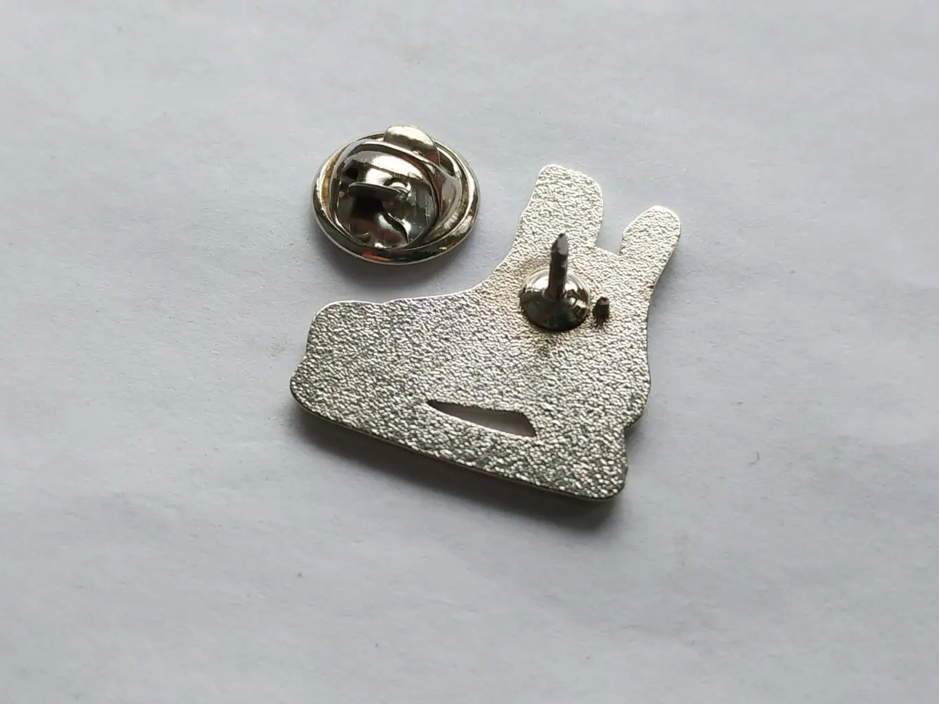 Значок конек ХК Динамо (г.Москва) 3