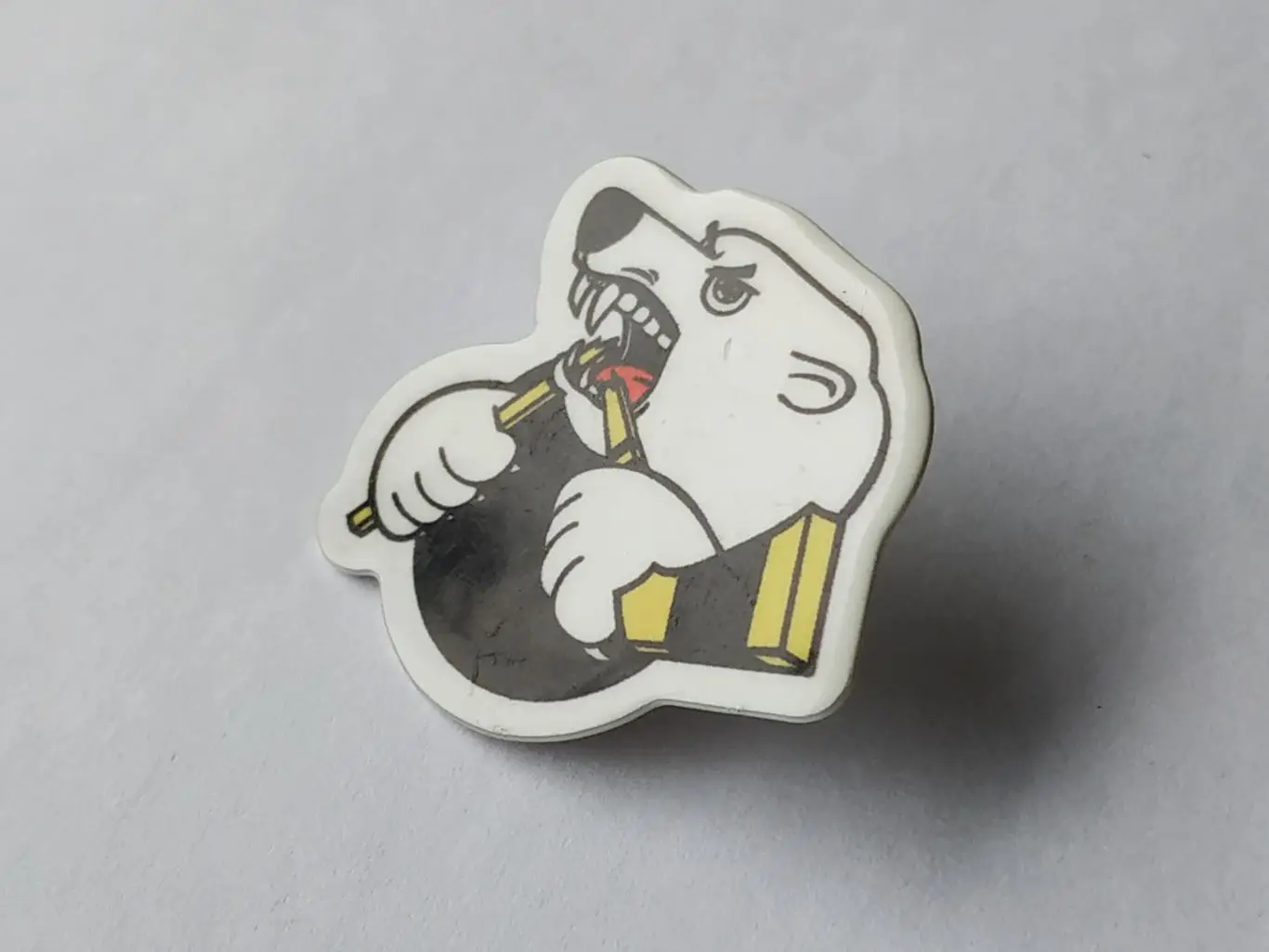 Значок ХК Трактор 1