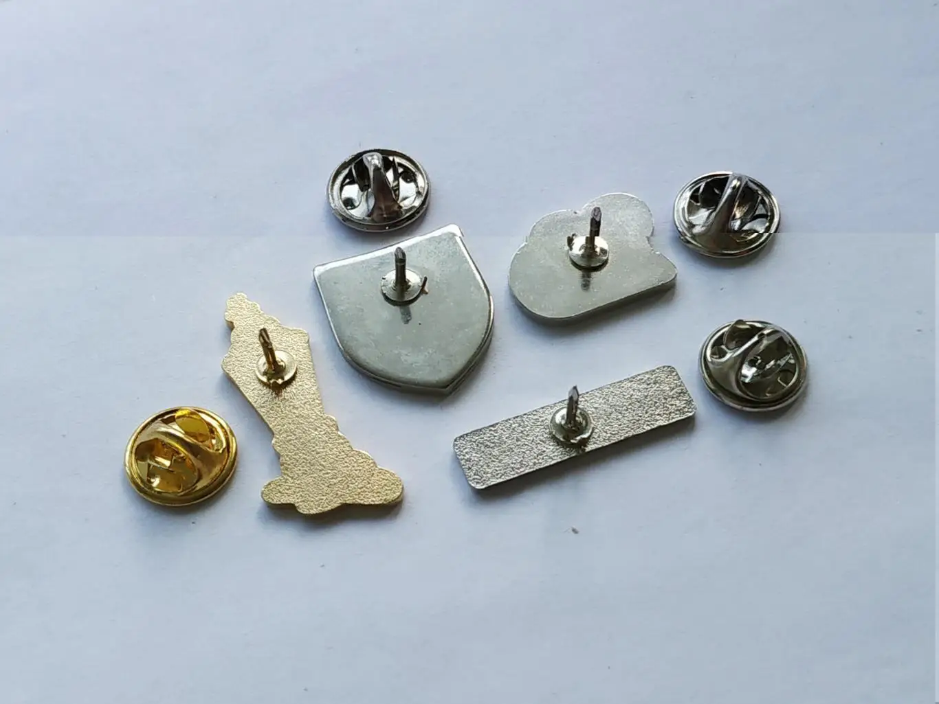 Лот 4 значка ФК Зенит. 1